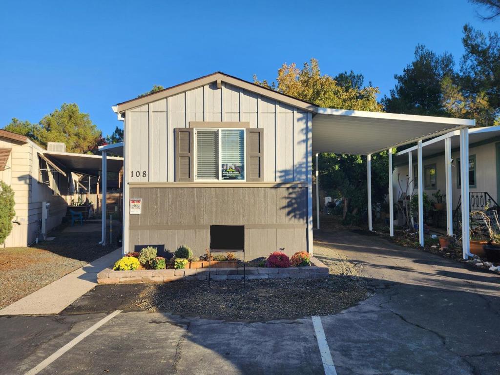 108 Cottonwood Road 108