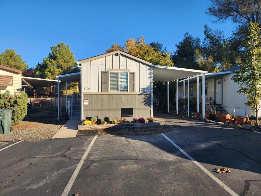 108 Cottonwood Road 108