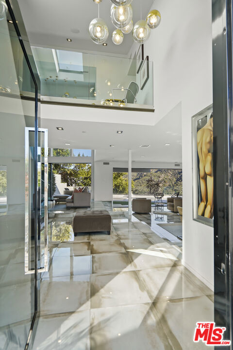Properties 4 3437 Troy Drive