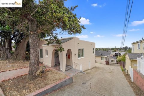 Photo of 8117 Ney Ave, Oakland, CA 94605 (MLS # 41101874)