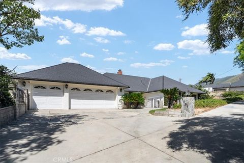 Photo of 5064 Mariposa Drive, San Bernardino, CA 92404 (MLS # IG26072305)