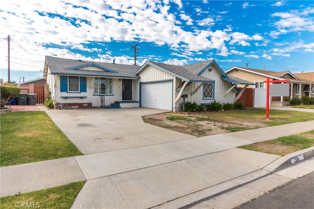 7561 El Campo Circle