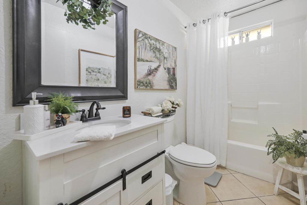 La Quinta Cove - Residential