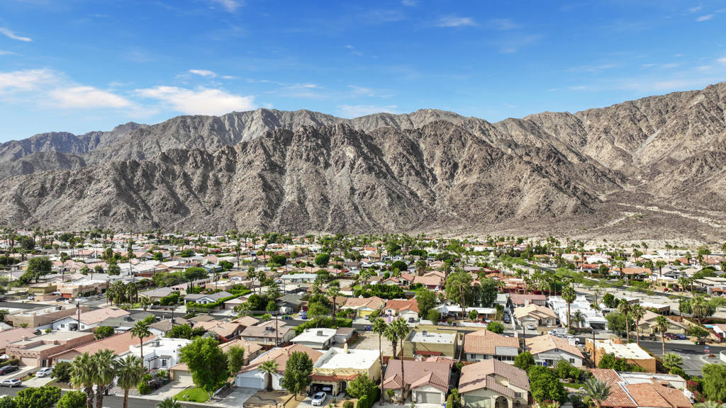 La Quinta Cove - Residential