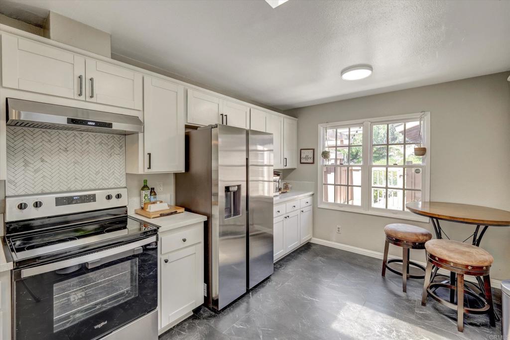 8615 Circle R Course Lane