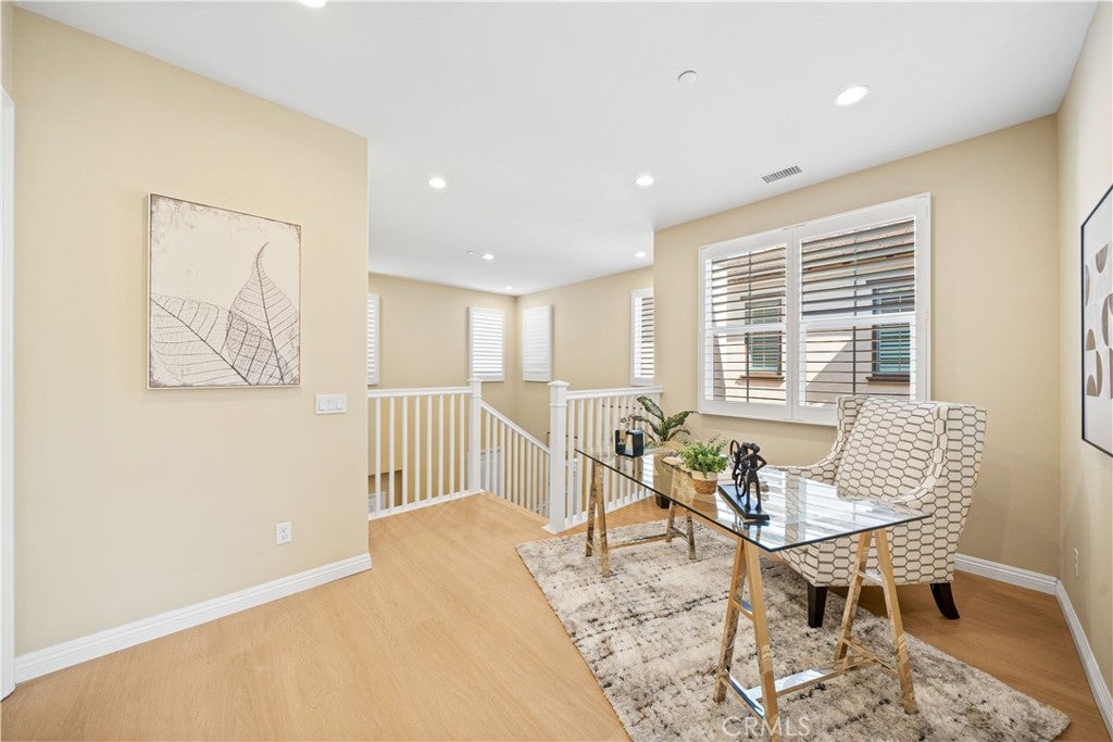 190 Crescent Moon, Irvine CA 92602 - Photo 23