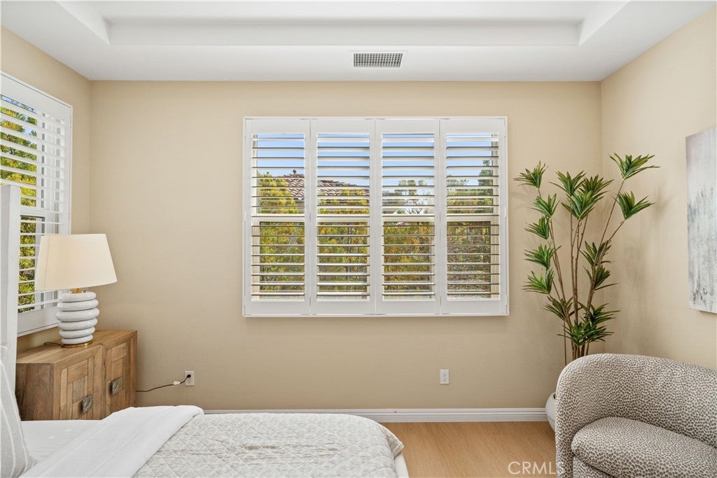 190 Crescent Moon, Irvine CA 92602 - Photo 36