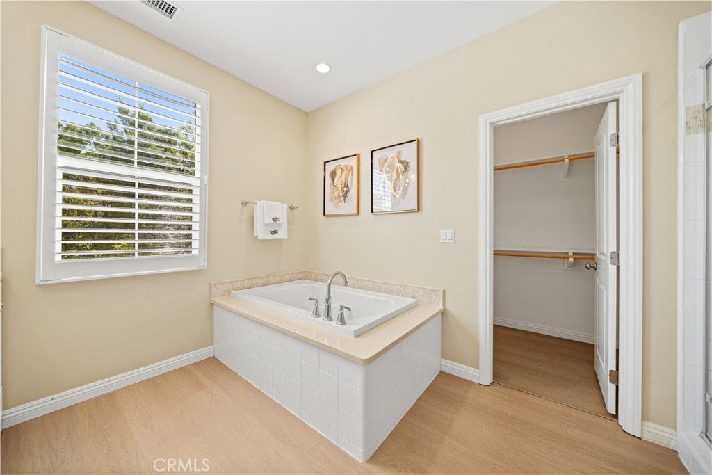 190 Crescent Moon, Irvine CA 92602 - Photo 38