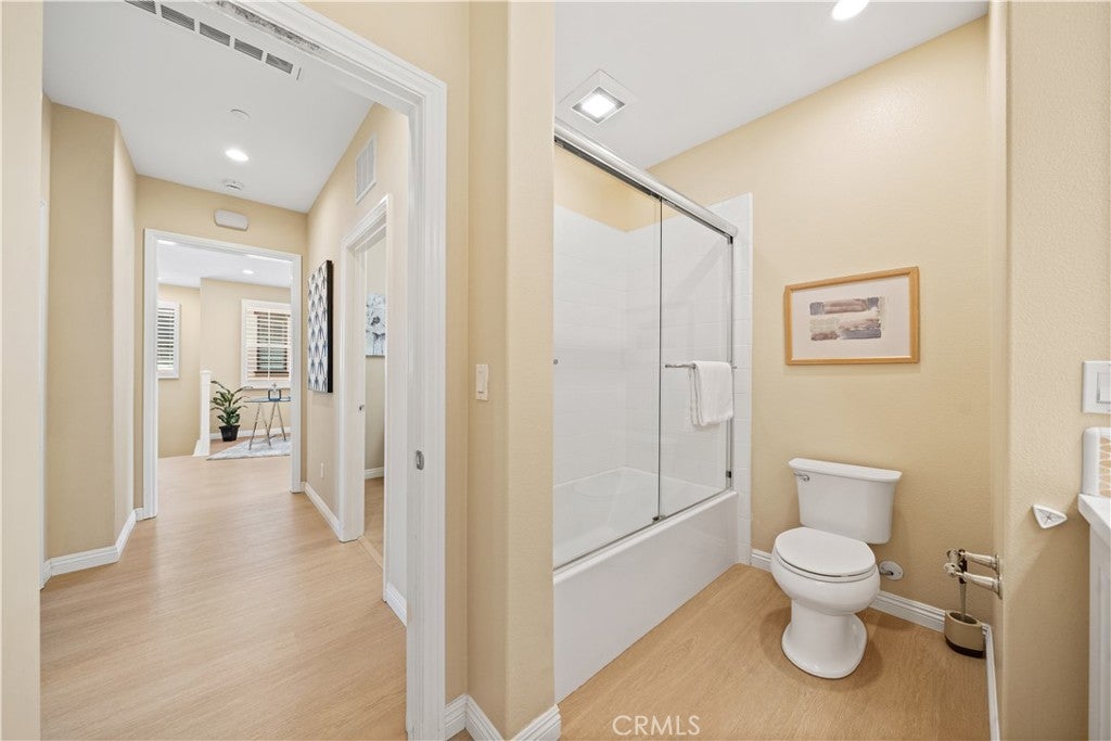 190 Crescent Moon, Irvine CA 92602 - Photo 30