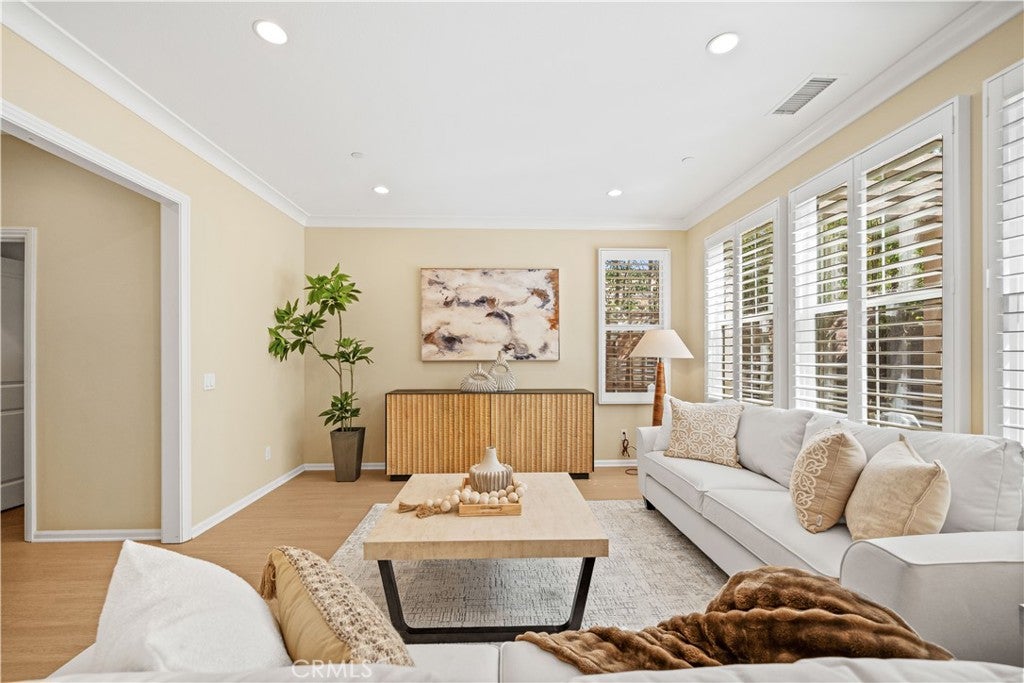 190 Crescent Moon, Irvine CA 92602 - Photo 11