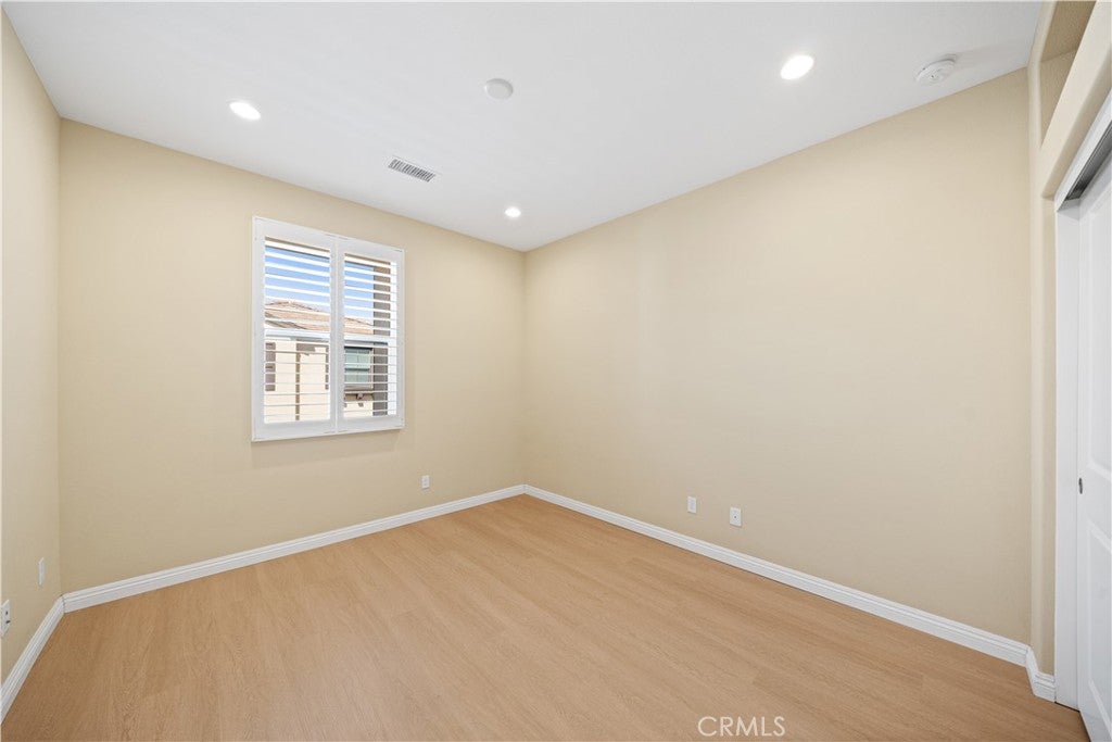 190 Crescent Moon, Irvine CA 92602 - Photo 27