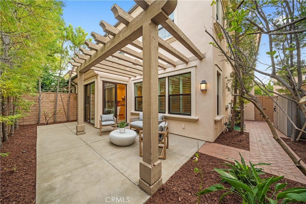 190 Crescent Moon, Irvine CA 92602 - Photo 46