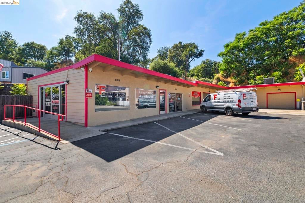 358 W Stockton