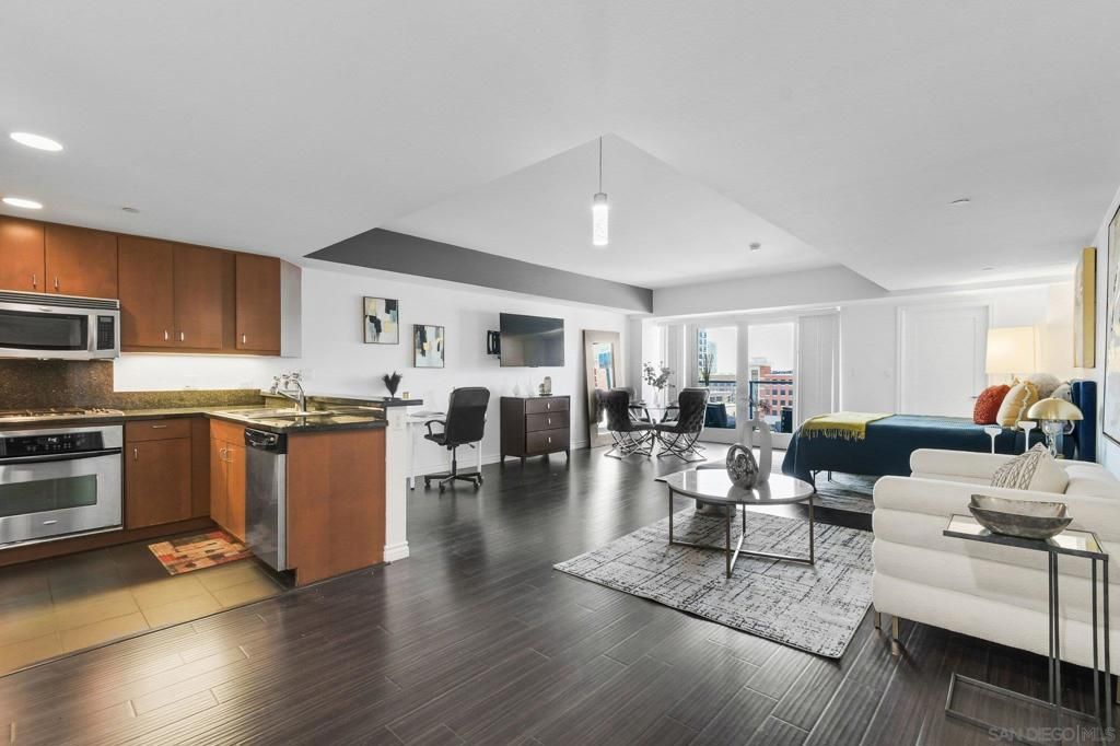 Photo of 875 G St #512, San Diego, CA 92101 (MLS # 260006065SD)