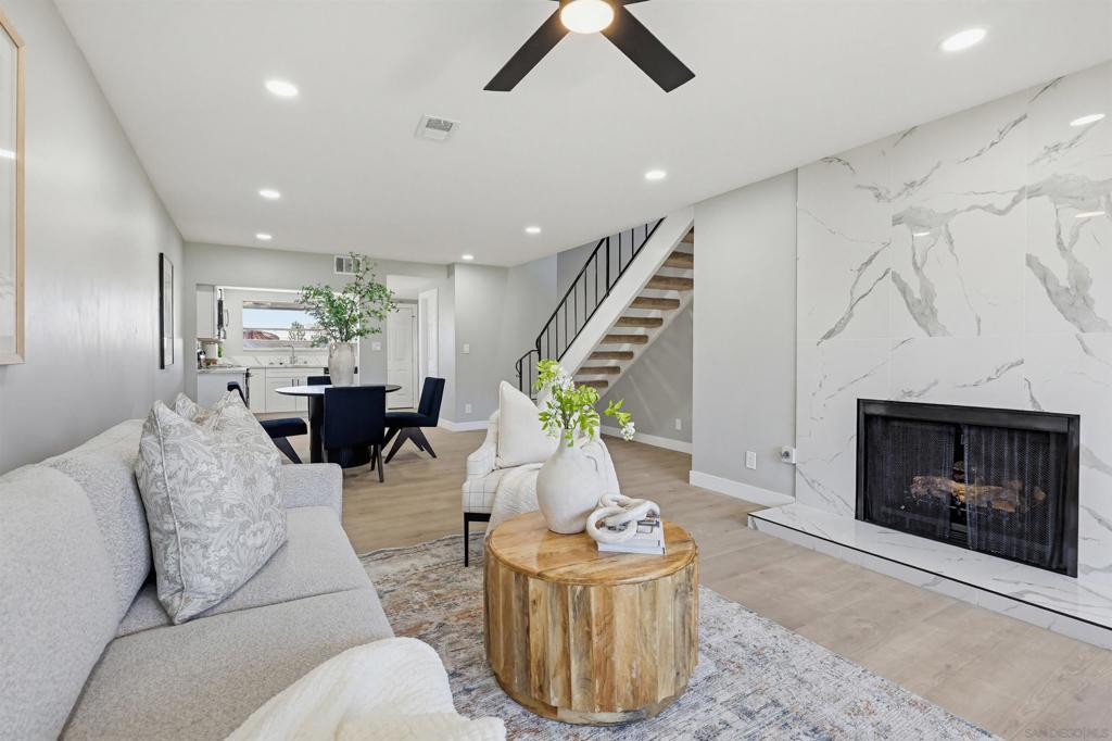 980 E Main A