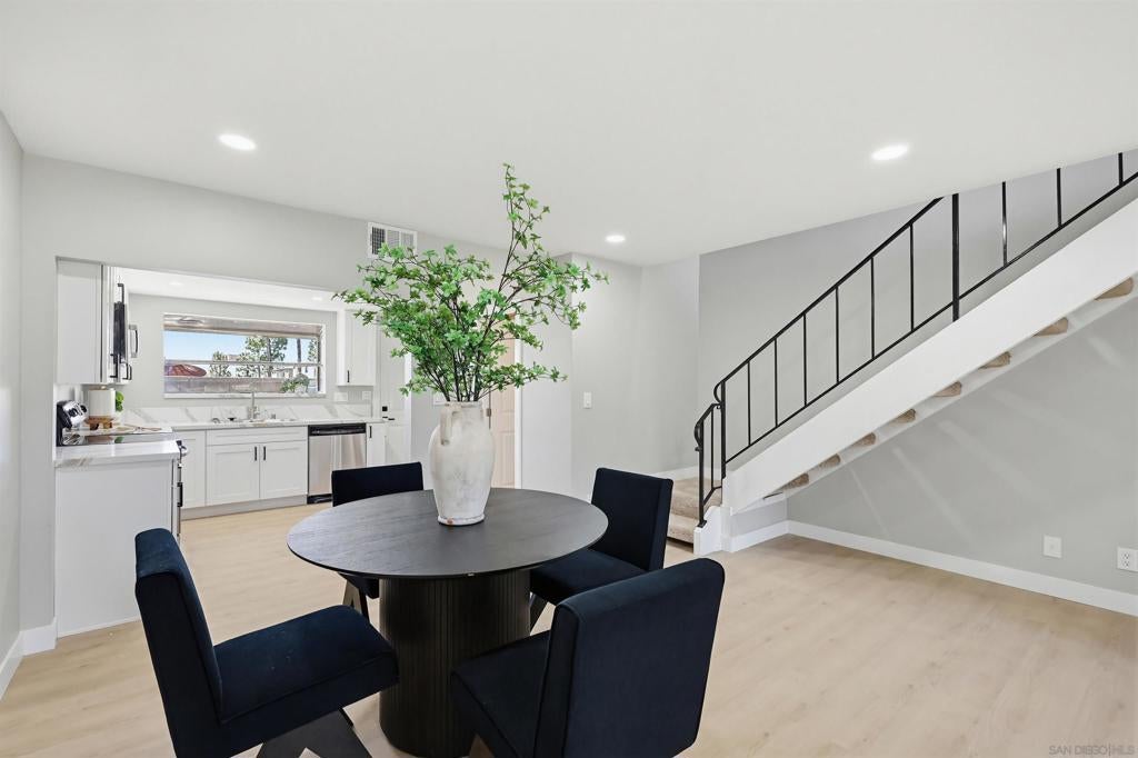 980 E Main A