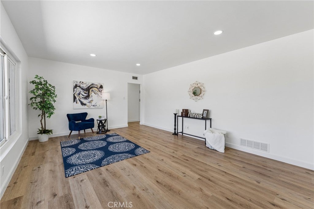 4818 Crestview