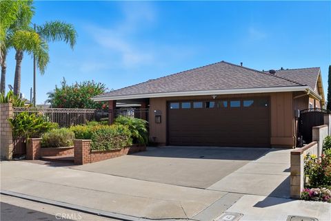 8472 Norfolk Huntington Beach CA 92646