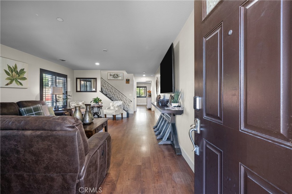 7925 Hemingway Court