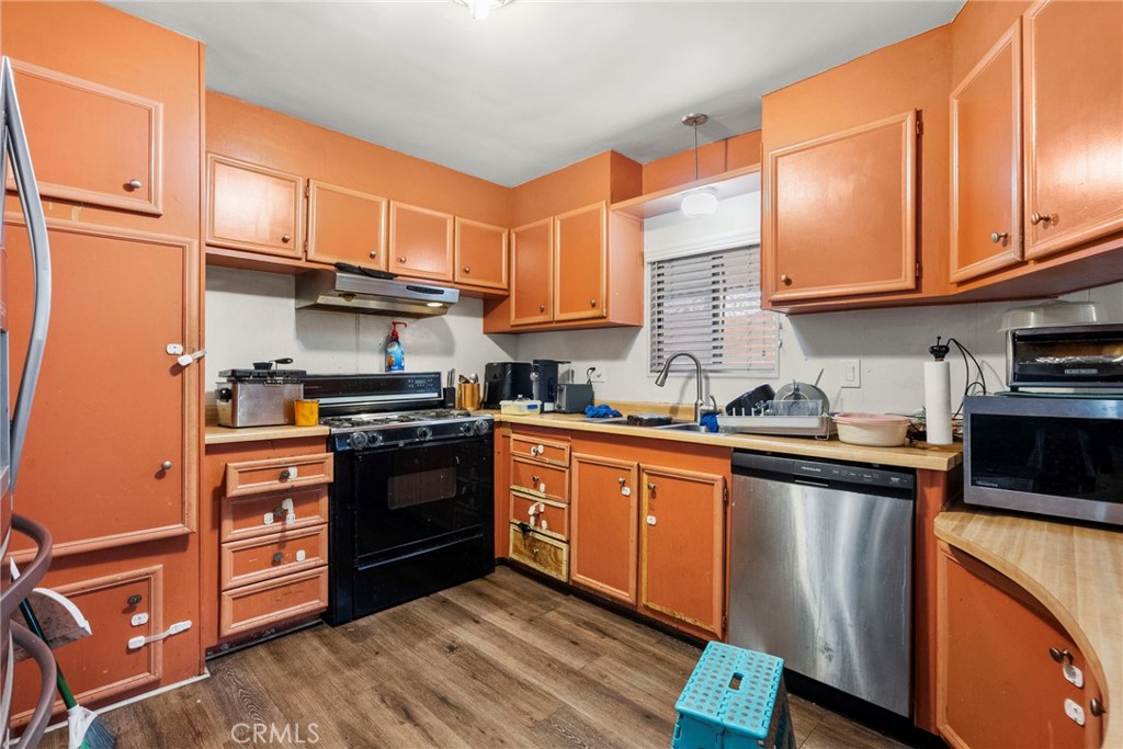 17701 S Avalon Boulevard 81