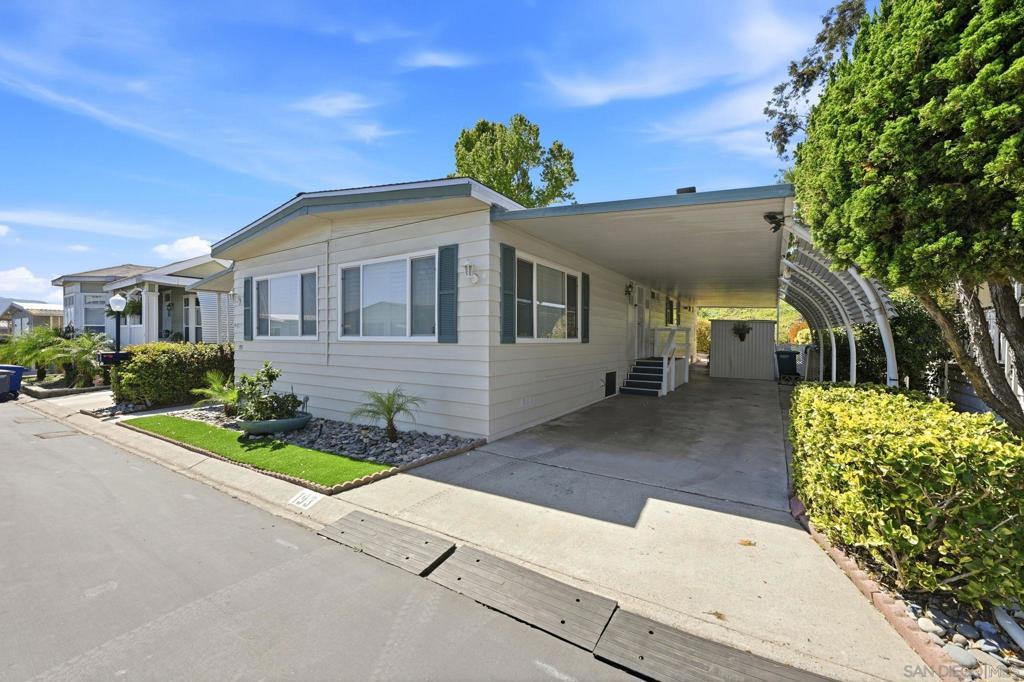 3535 Linda Vista SPC 193