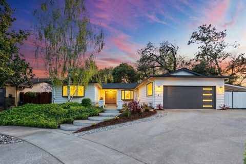 22044 Creekside Court Cupertino CA 95014