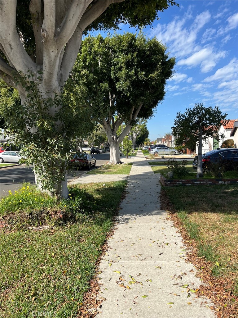 1919 W 82nd Street