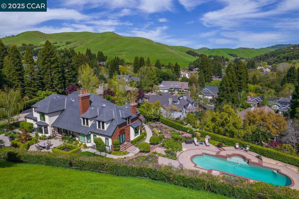 SANDERS RANCH - Residential