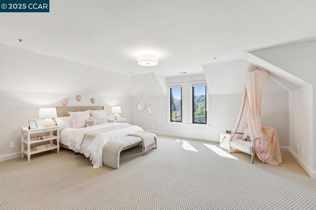 SANDERS RANCH - Residential
