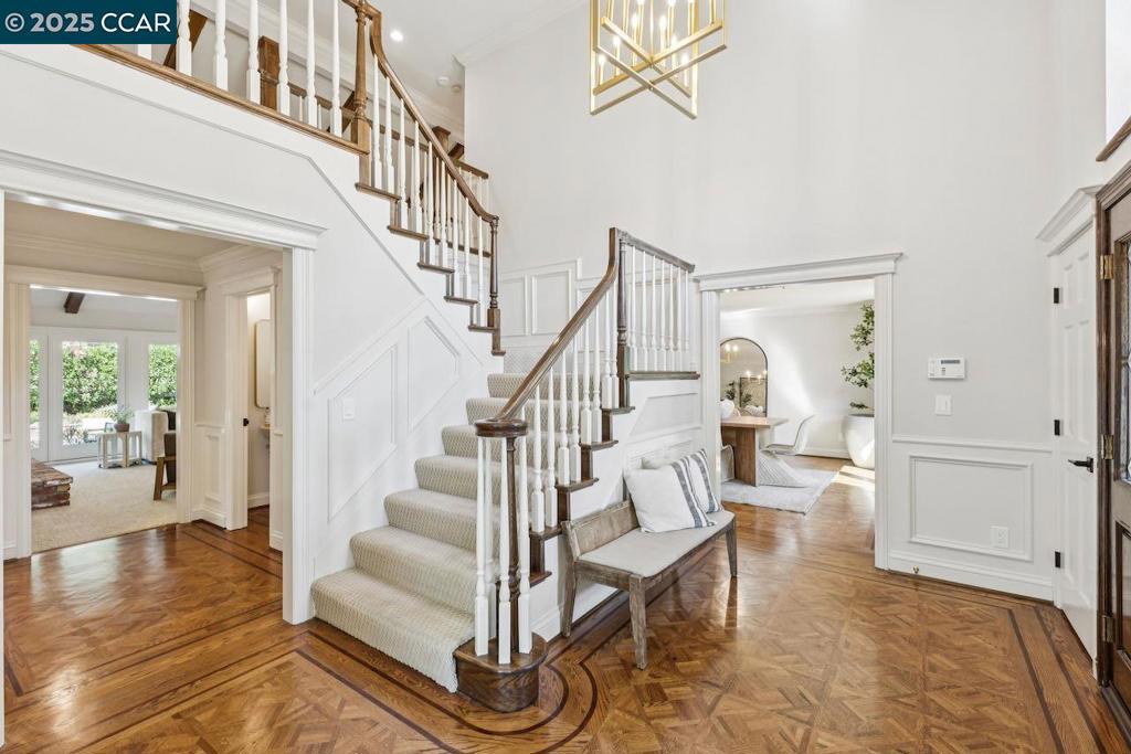 SANDERS RANCH - Residential