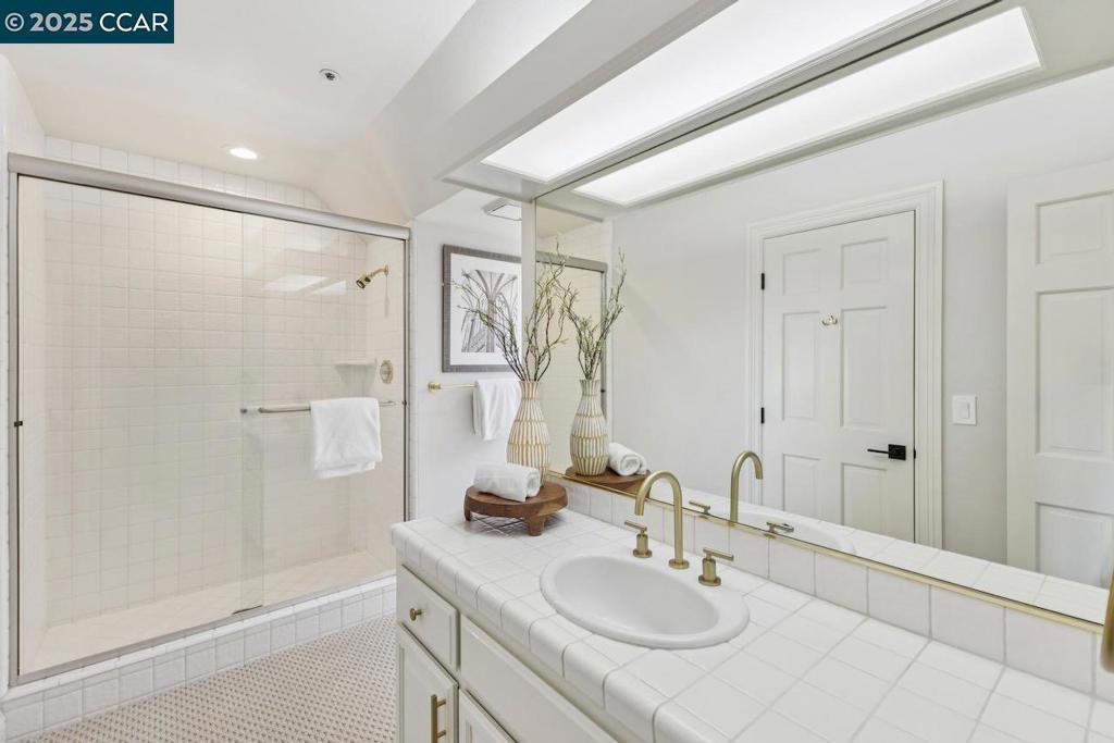 SANDERS RANCH - Residential