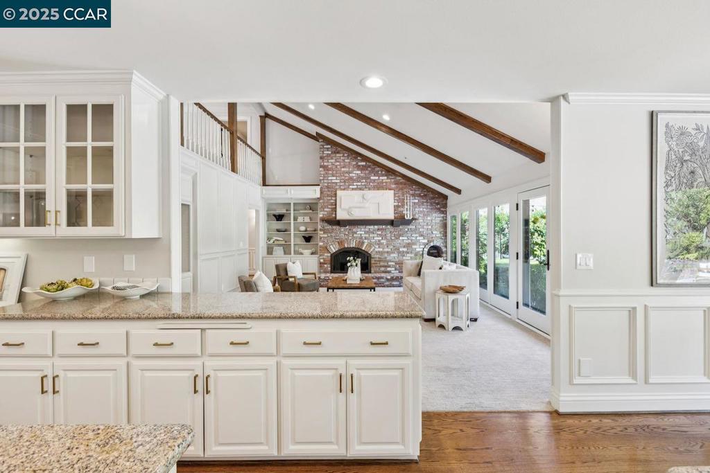 SANDERS RANCH - Residential