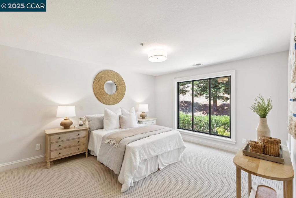 SANDERS RANCH - Residential