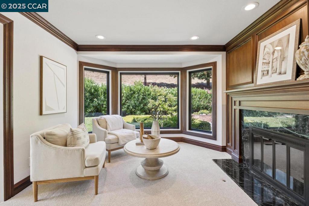 SANDERS RANCH - Residential