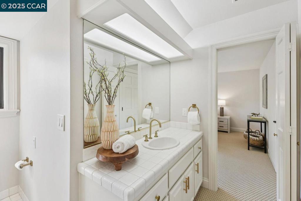 SANDERS RANCH - Residential