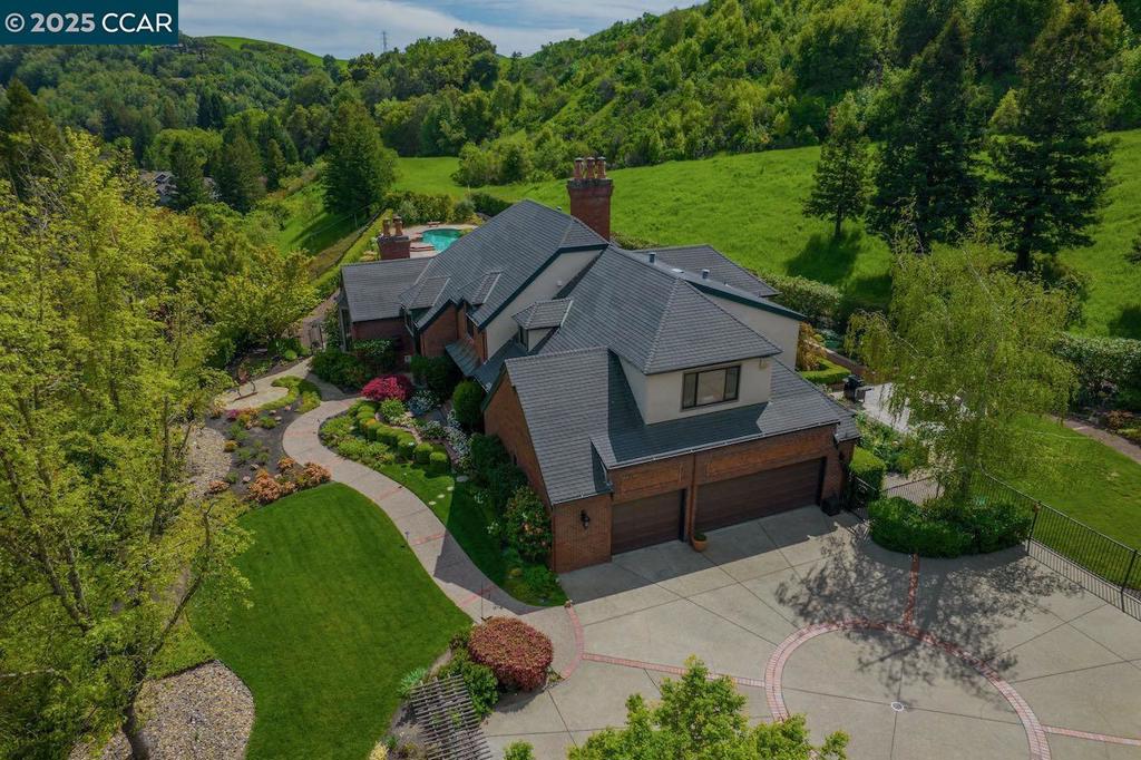 SANDERS RANCH - Residential