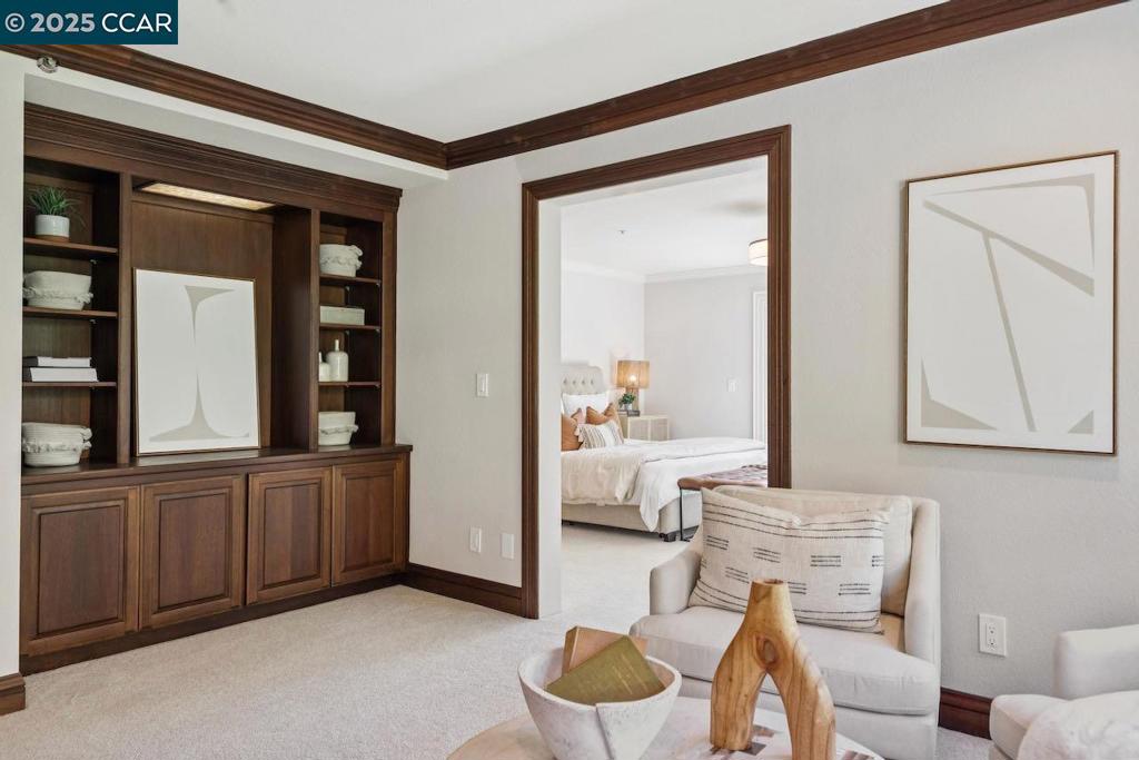 SANDERS RANCH - Residential