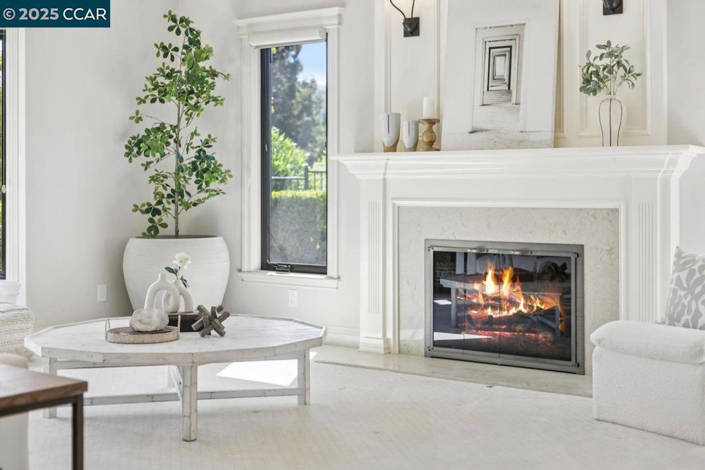 SANDERS RANCH - Residential