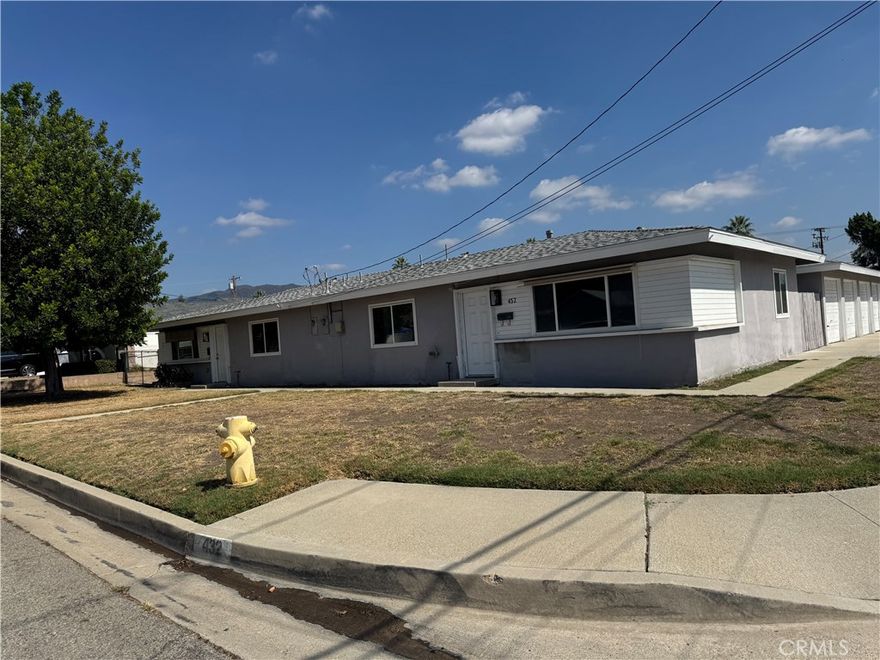 This beautifully renovated 2-bedroom, 2-bath home is move-in ready and filled with upgrades. Enjoy brand-new flooring, fresh paint, and a modern kitchen with gorgeous countertops. Both bathrooms have been updated with new vanities and fixtures, and the unit includes washer and dryer hookups for added convenience. Located in a prime Glendora neighborhood, this home offers easy access to schools, shopping, and dining.