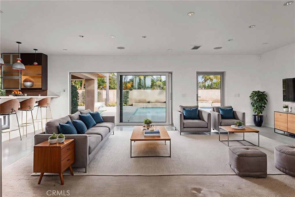 Photo of 1518 Anita Lane, Newport Beach, CA 92660 (MLS # OC26030482)