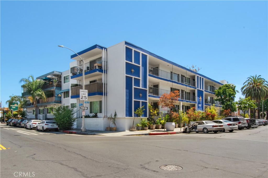 801 E 1st Street 15