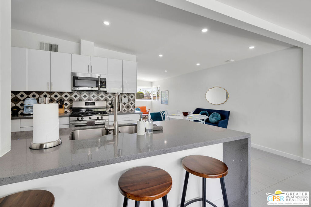 Movie Colony East - Residential