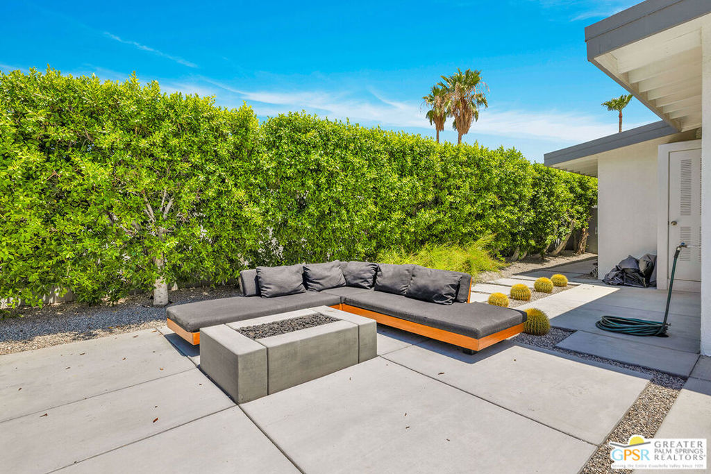 Movie Colony East - Residential