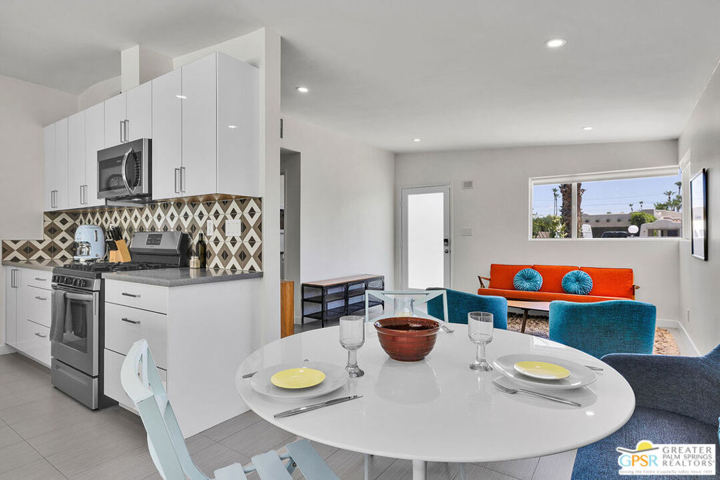 Movie Colony East - Residential