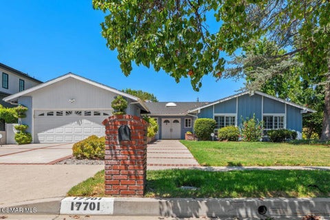 Photo of 17701 Corinthian Drive, Encino, CA 91316 (MLS # 226003493)