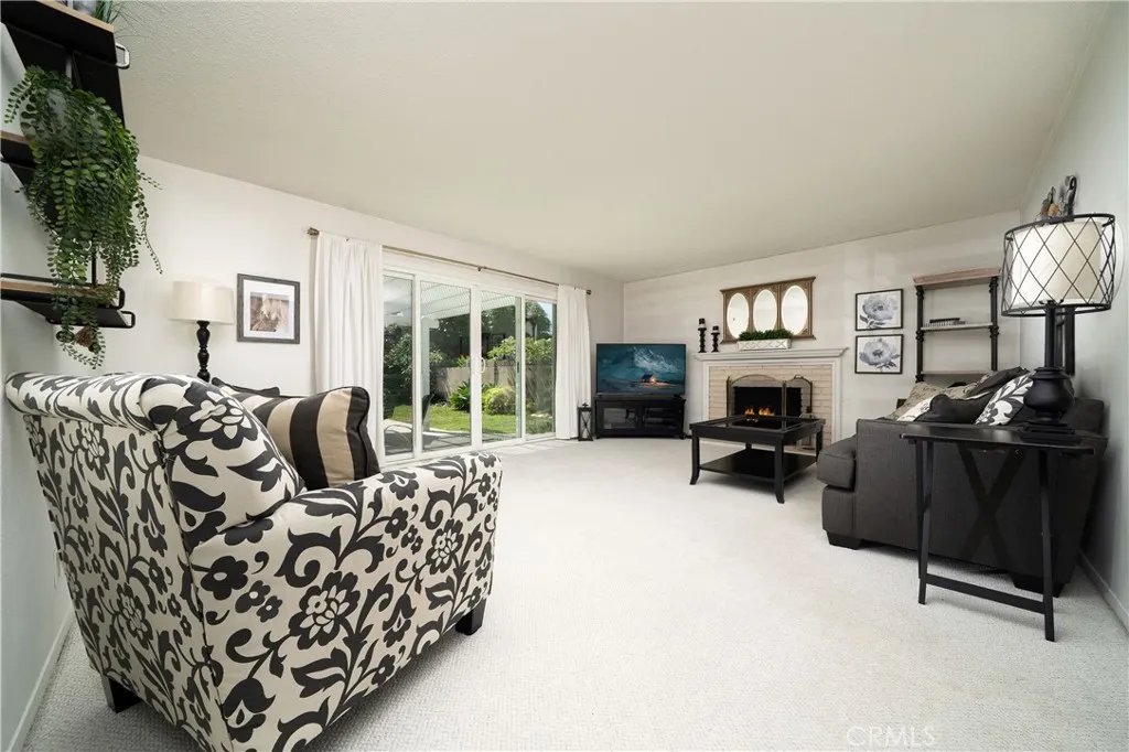 Los Alamitos, California 90720, United States, 3 Bedrooms Bedrooms, ,2 BathroomsBathrooms,Residential,Active,172715