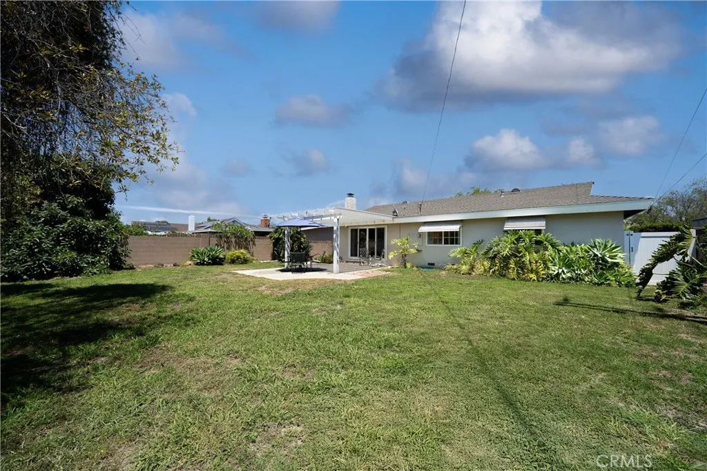 Los Alamitos, California 90720, United States, 3 Bedrooms Bedrooms, ,2 BathroomsBathrooms,Residential,Active,172715