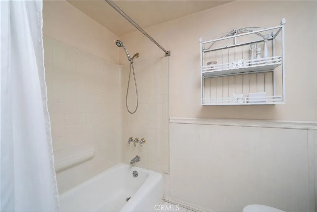 Los Alamitos, California 90720, United States, 3 Bedrooms Bedrooms, ,2 BathroomsBathrooms,Residential,Active,172715