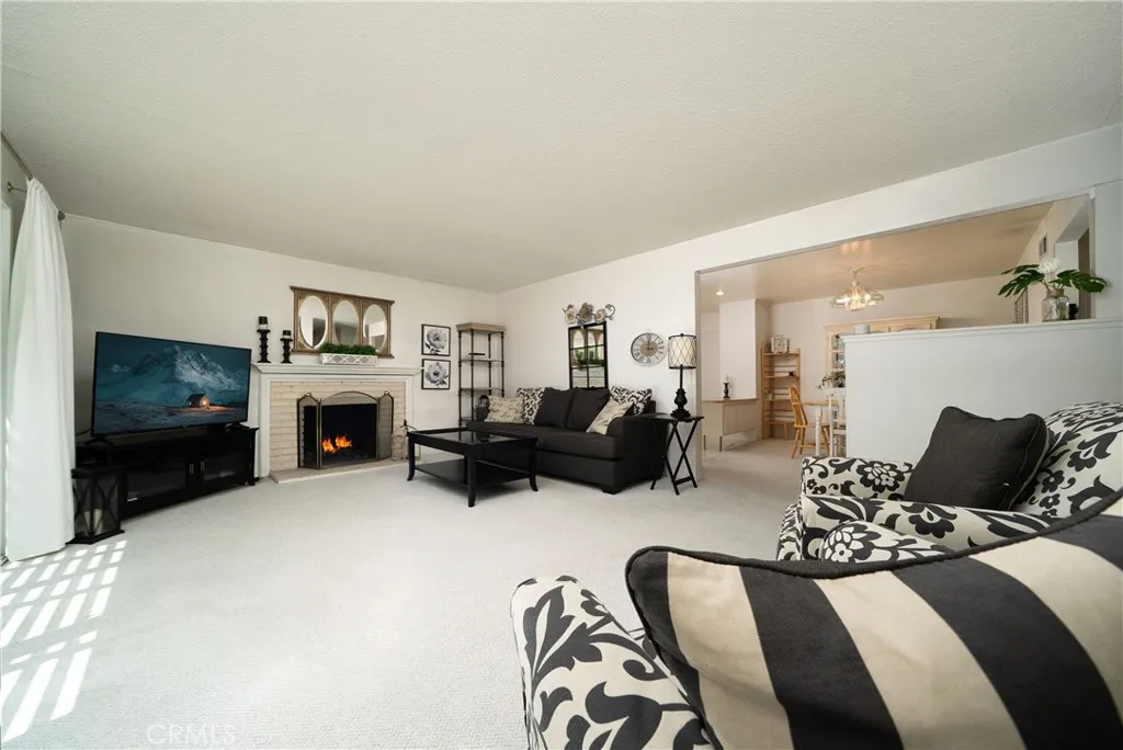 Los Alamitos, California 90720, United States, 3 Bedrooms Bedrooms, ,2 BathroomsBathrooms,Residential,Active,172715