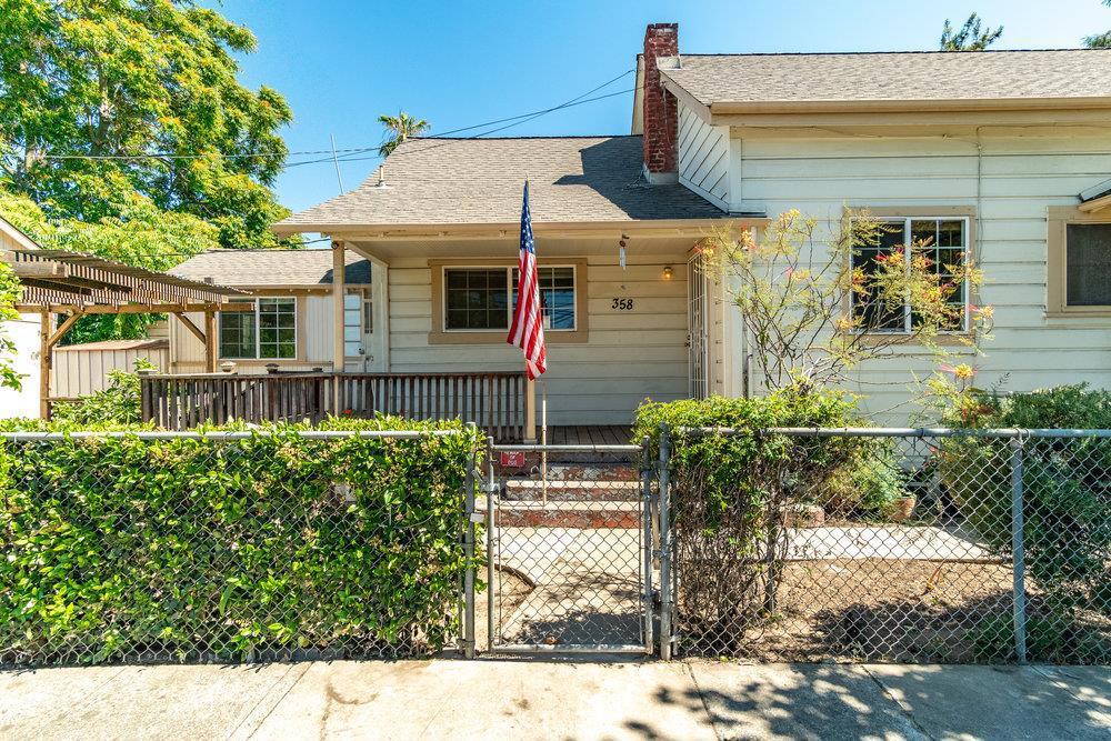 358 6th Street
